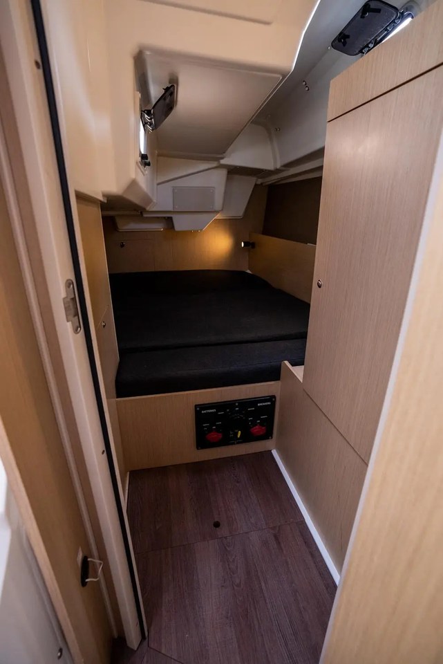 Oceanis 35.1 — photo 10
