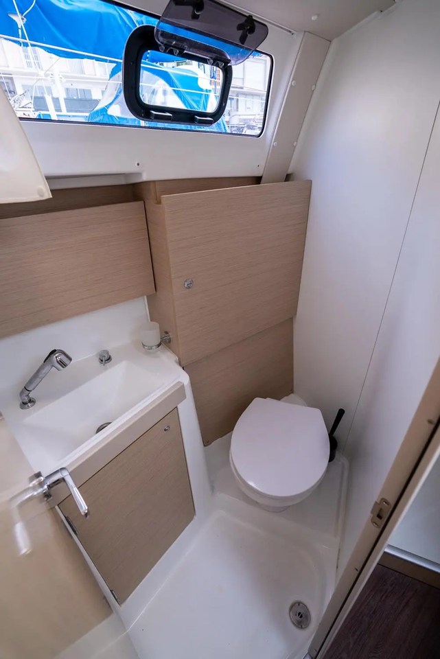Oceanis 35.1 — photo 12
