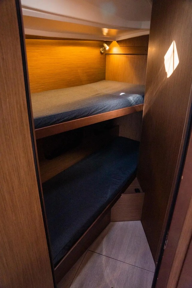 Oceanis 40.1 — photo 10