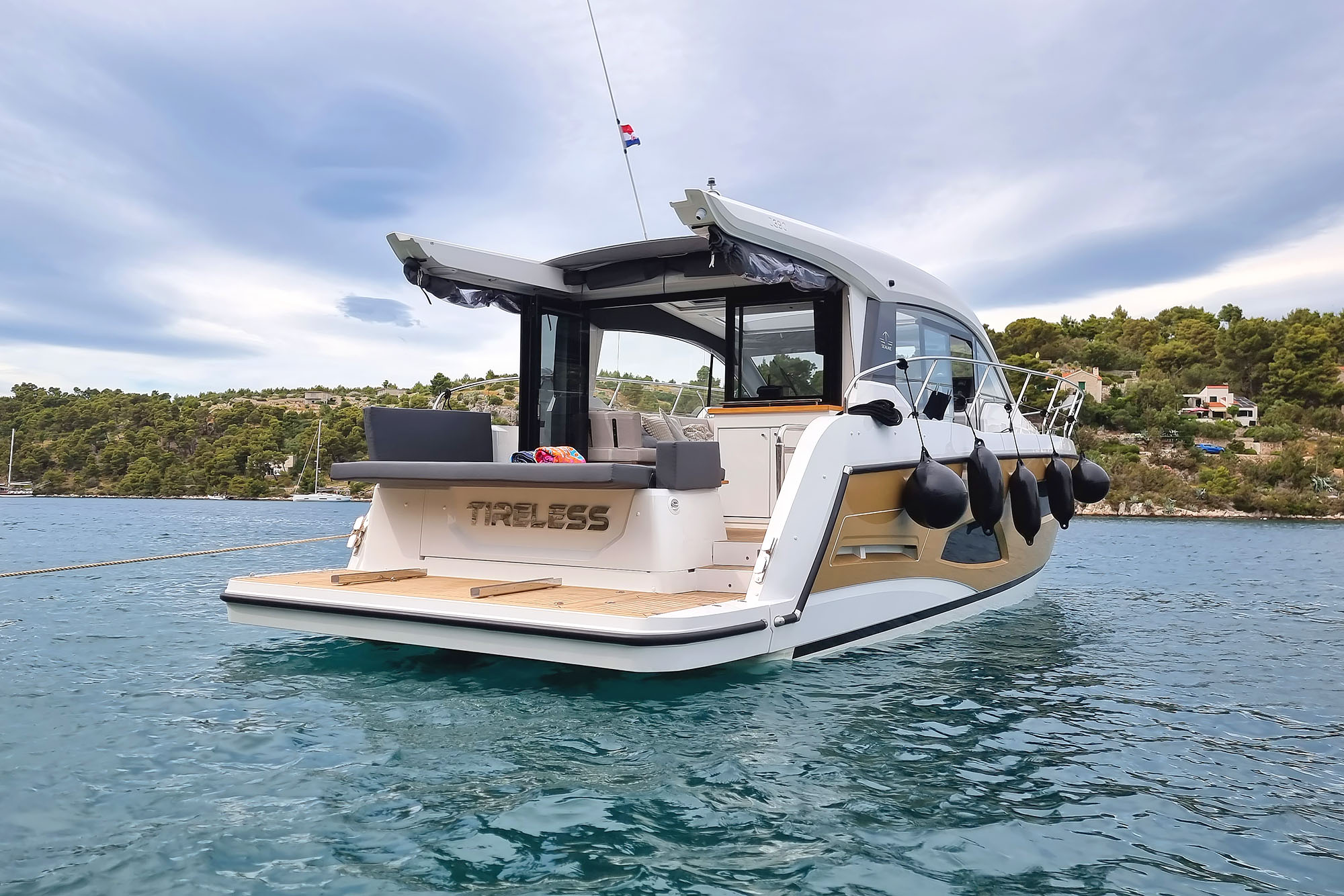 Sealine C390 — photo 4