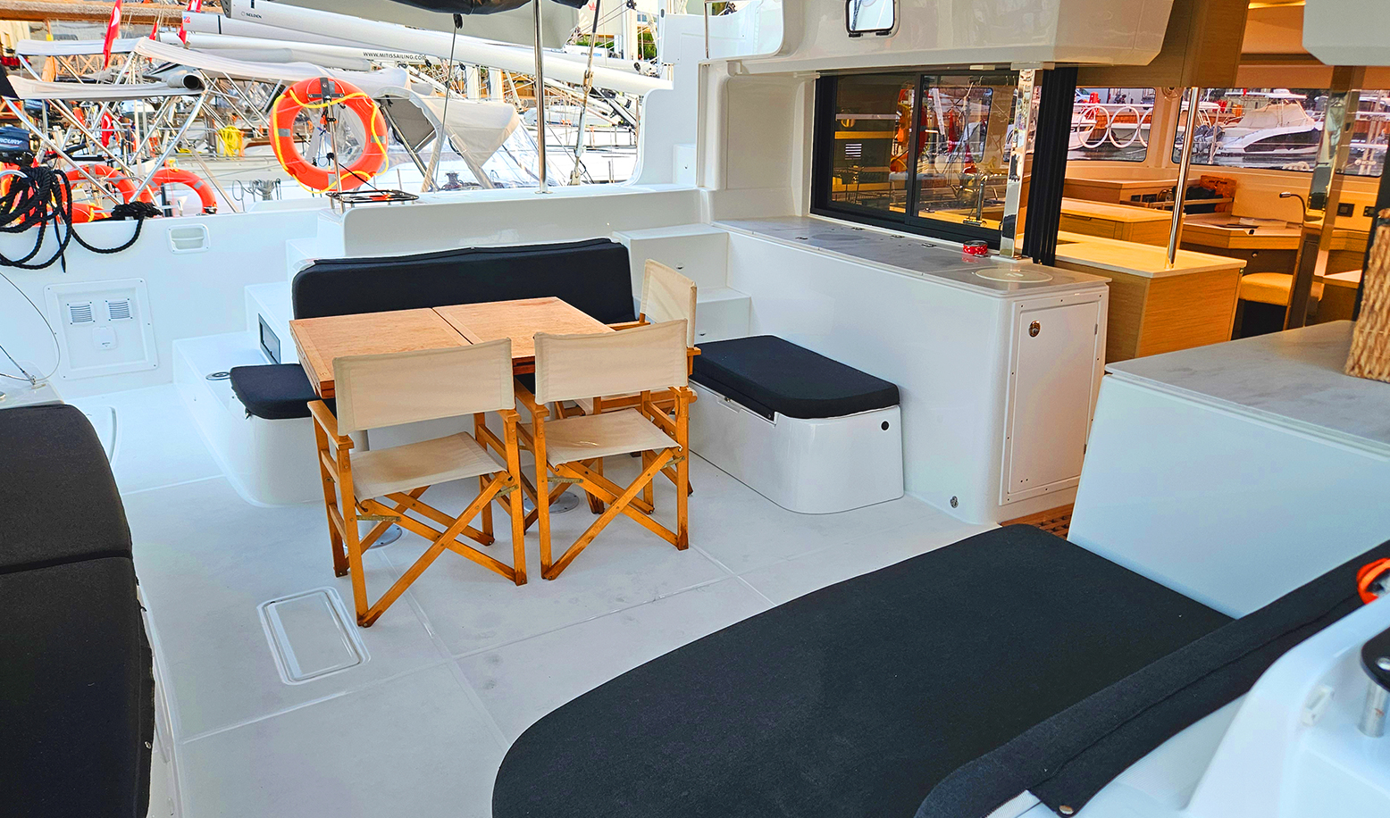 Lagoon 46 - 4 + 1 cab. — photo 7