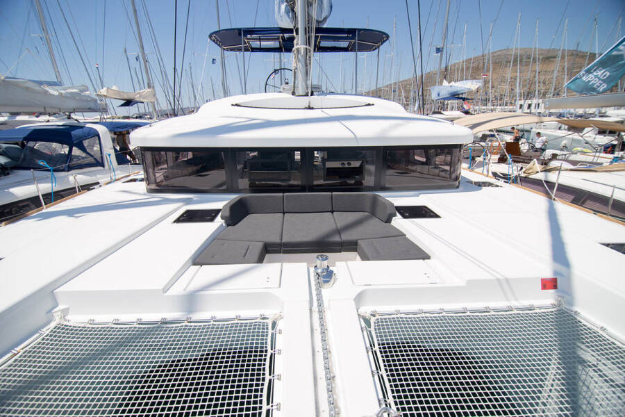Lagoon 52 F - 6 + 2 cab. — photo 3