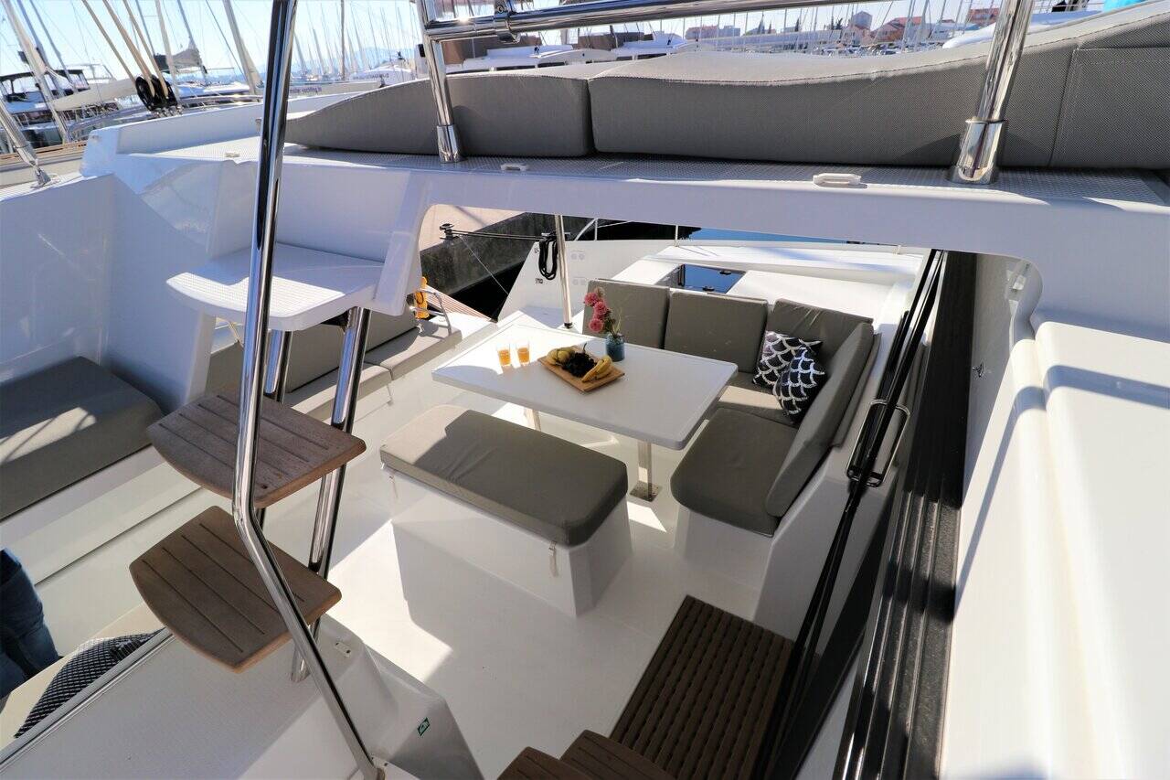 Fountaine Pajot Astrea 42 - 4 + 2 cab. — photo 7