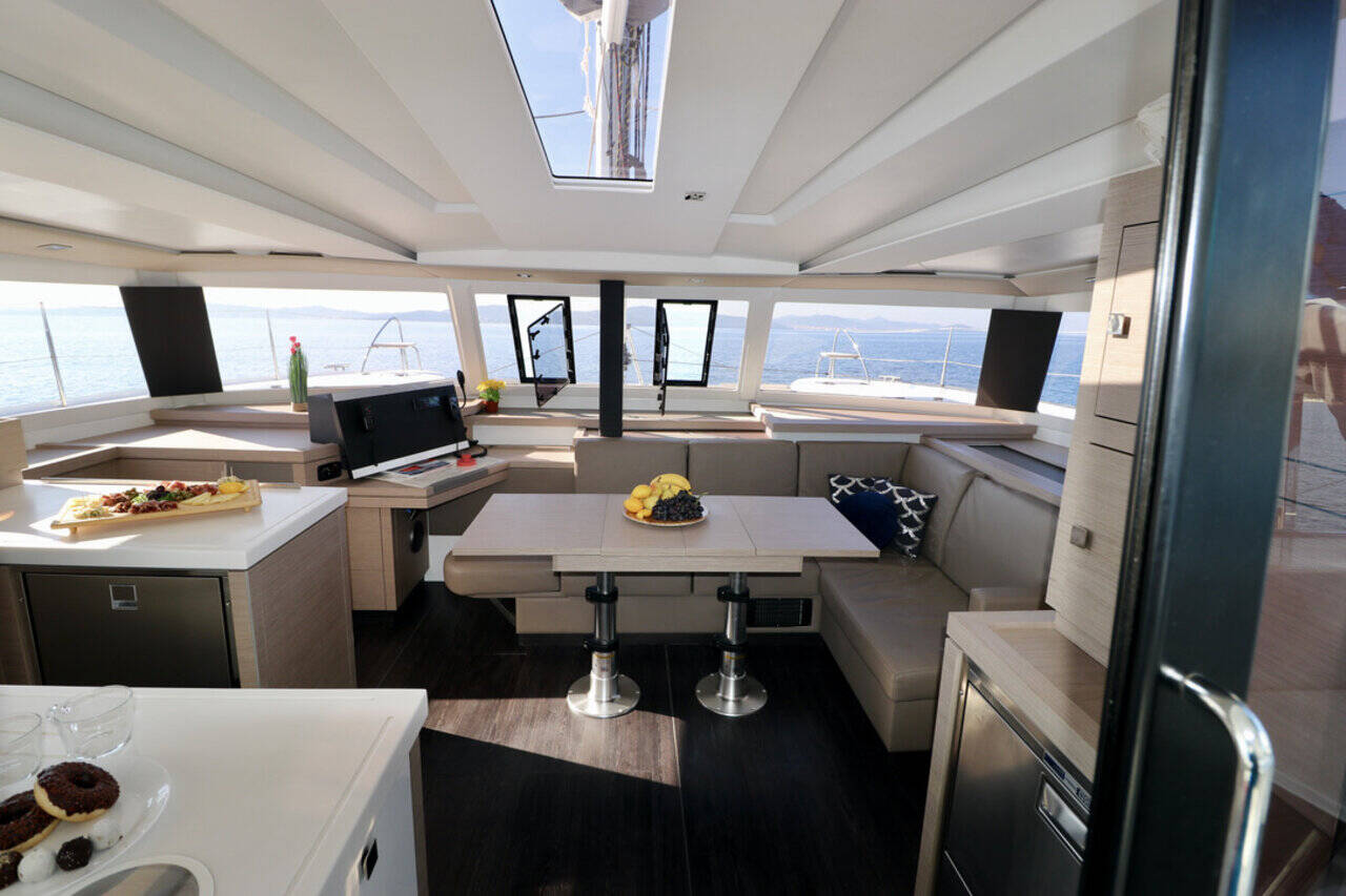 Fountaine Pajot Astrea 42 - 4 + 2 cab. — photo 9
