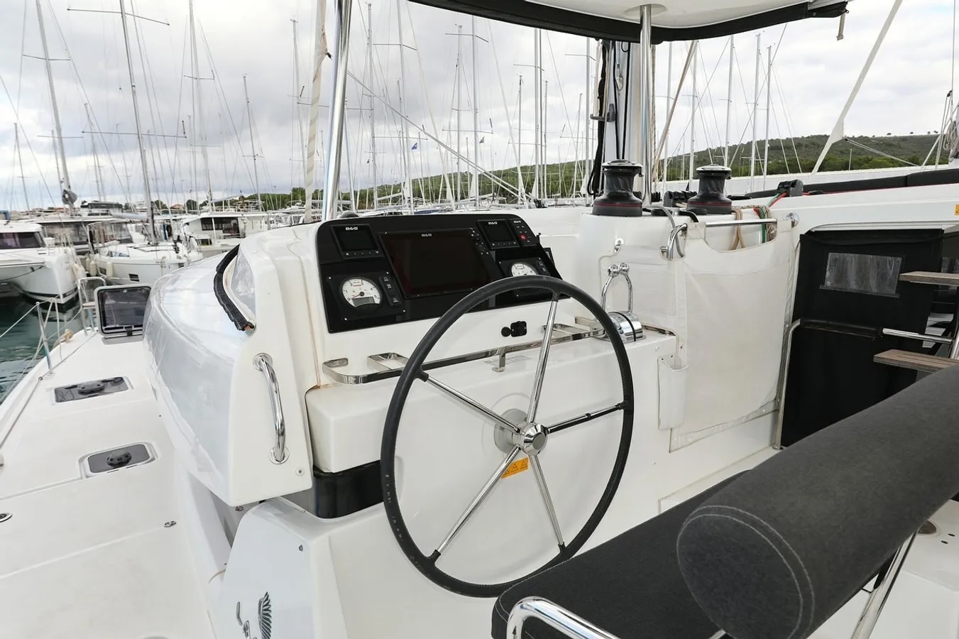 Lagoon 42 - 4 + 2 cab. — photo 7