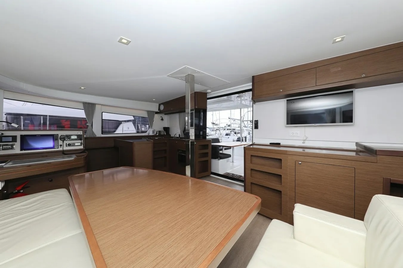 Lagoon 42 - 4 + 2 cab. — photo 15