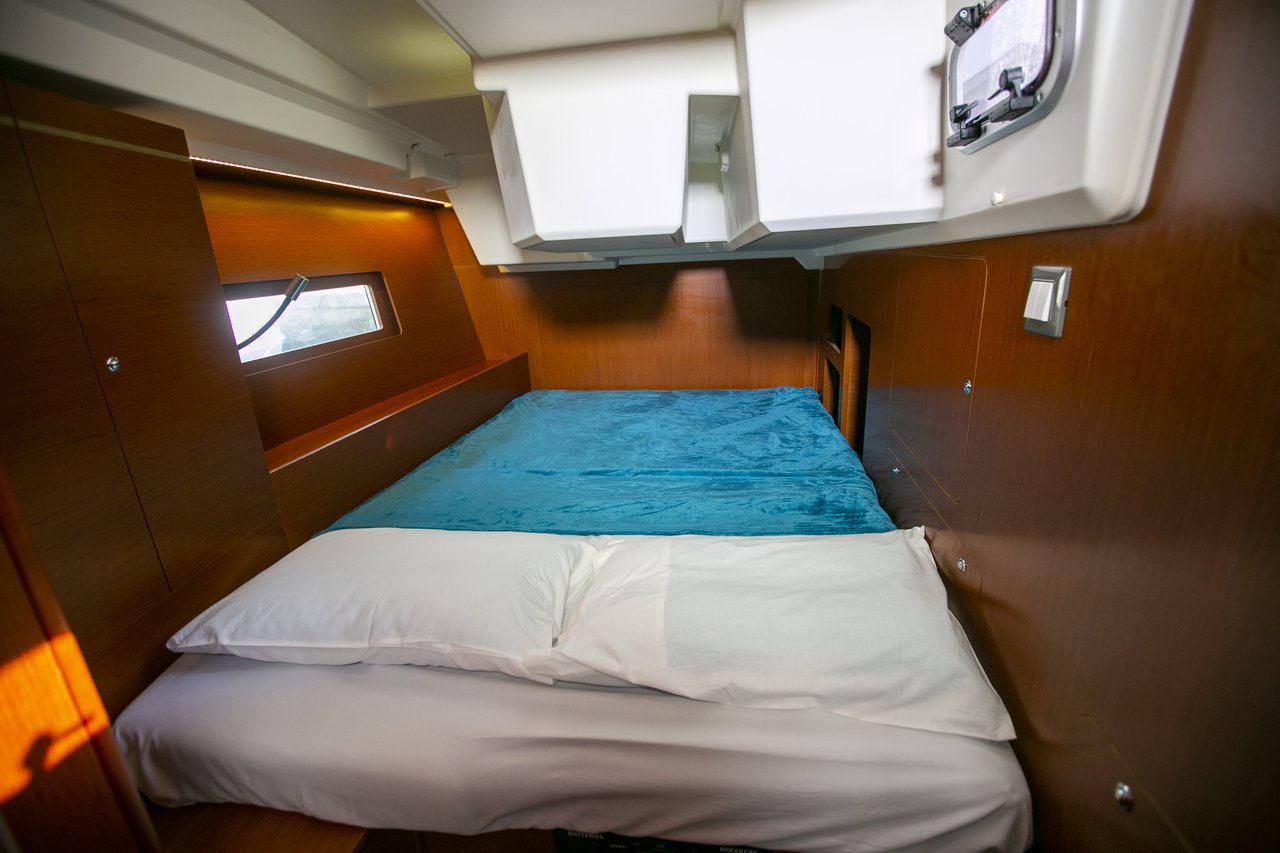 Oceanis 46.1 — photo 9
