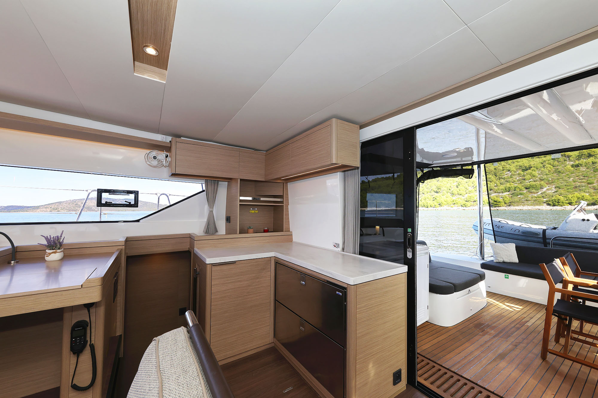 Lagoon 51 - 6 + 2 cab. — photo 17