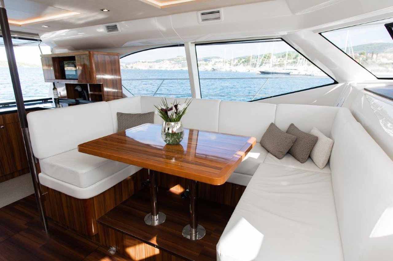 Aquila 44 — photo 22