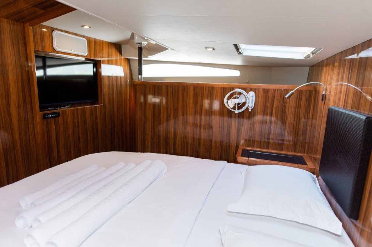 Aquila 44 — photo 26
