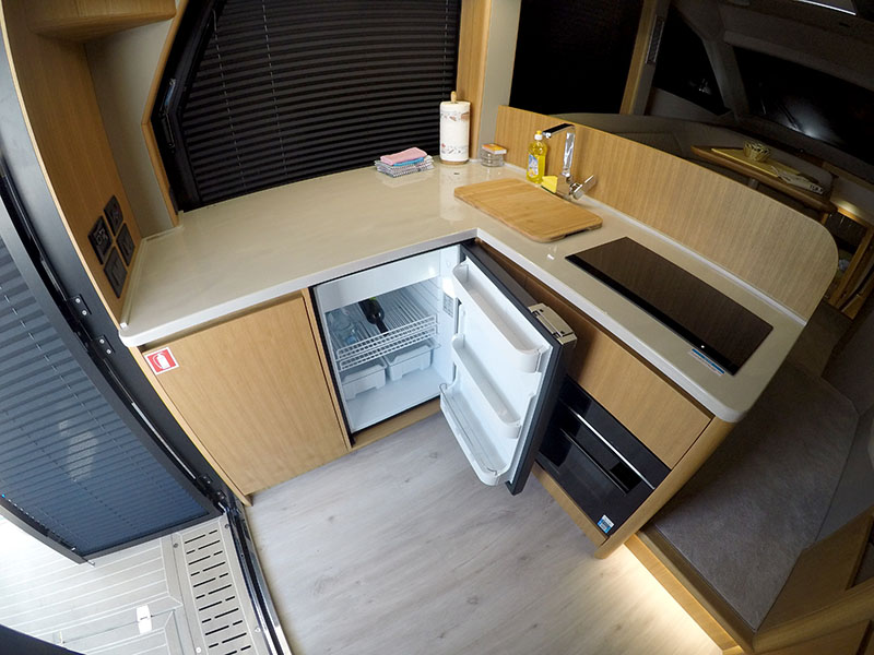 Galeon 480 Fly — photo 9