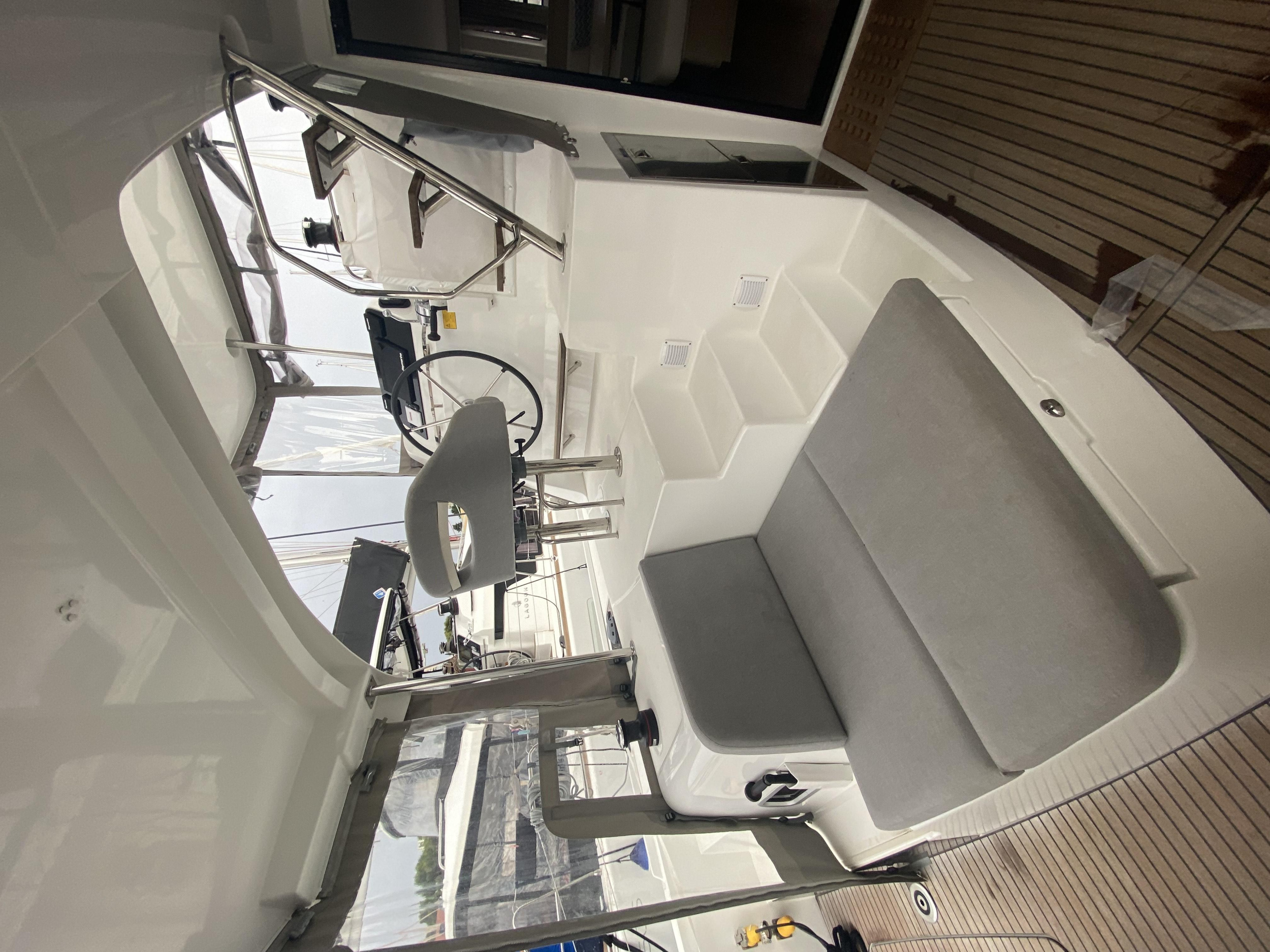 Lagoon 42 - 4 + 1 cab. — photo 5