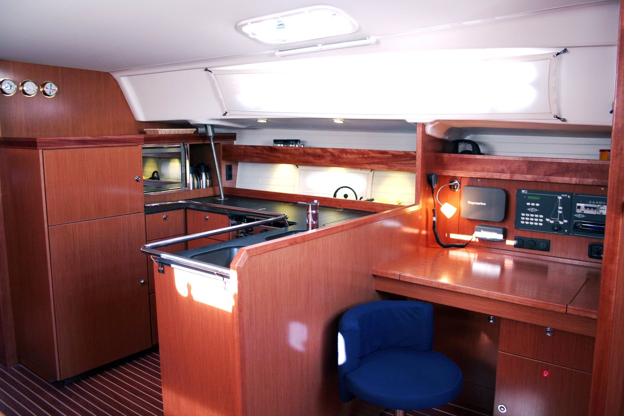 Bavaria 51 Cruiser — photo 5