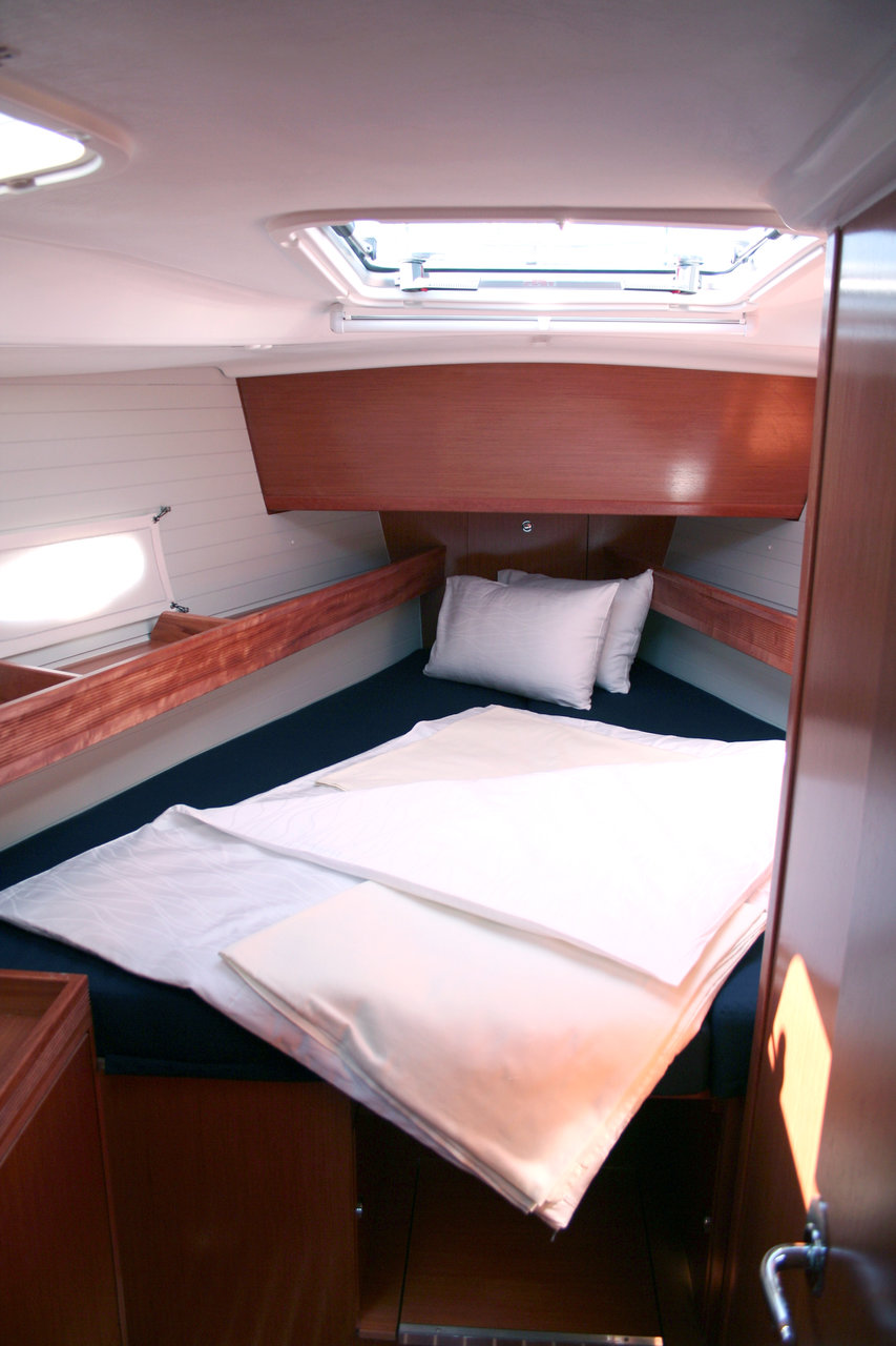 Bavaria 51 Cruiser — photo 7