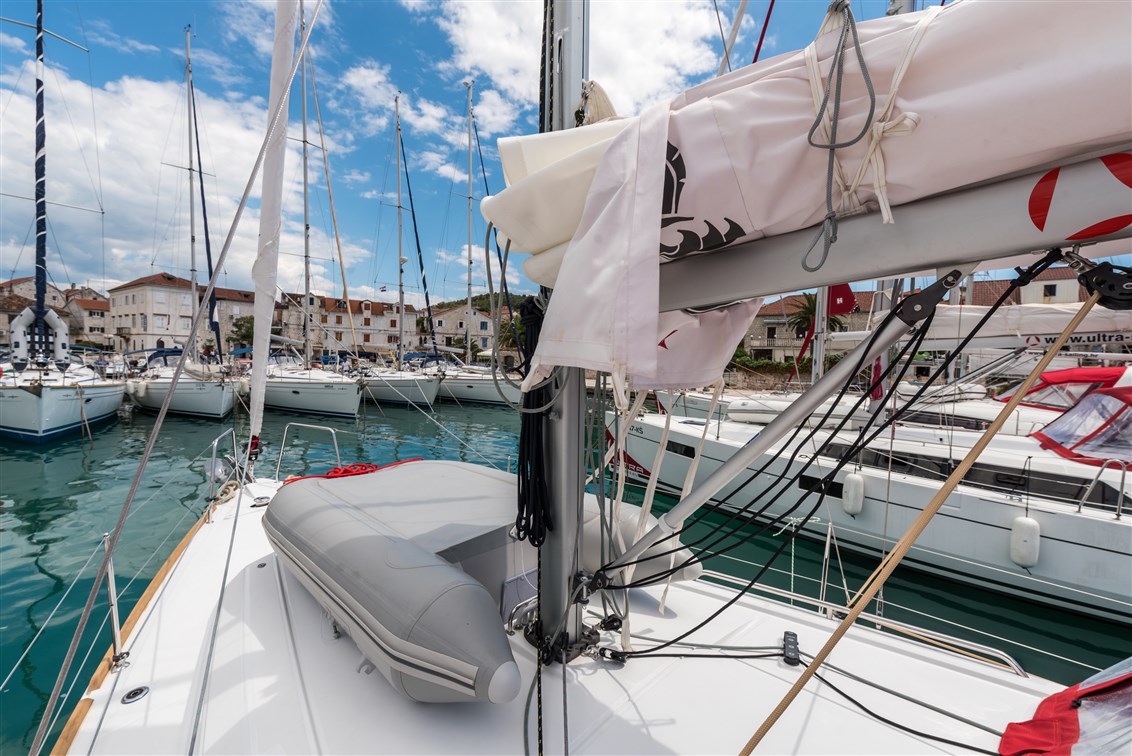 Oceanis 35.1 — photo 3