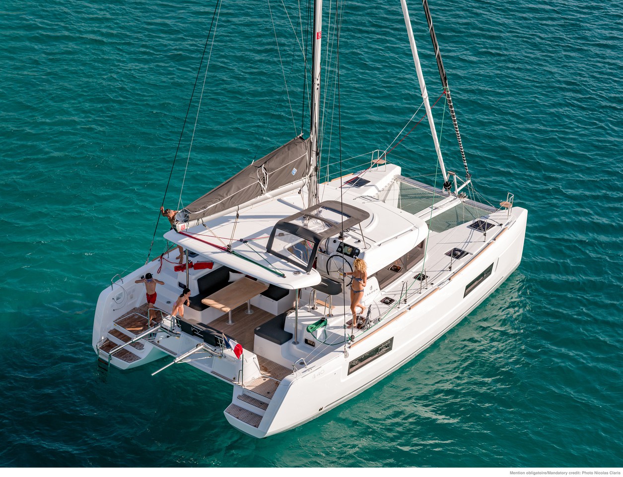 Lagoon 40 - 4 + 2 cab — photo 8