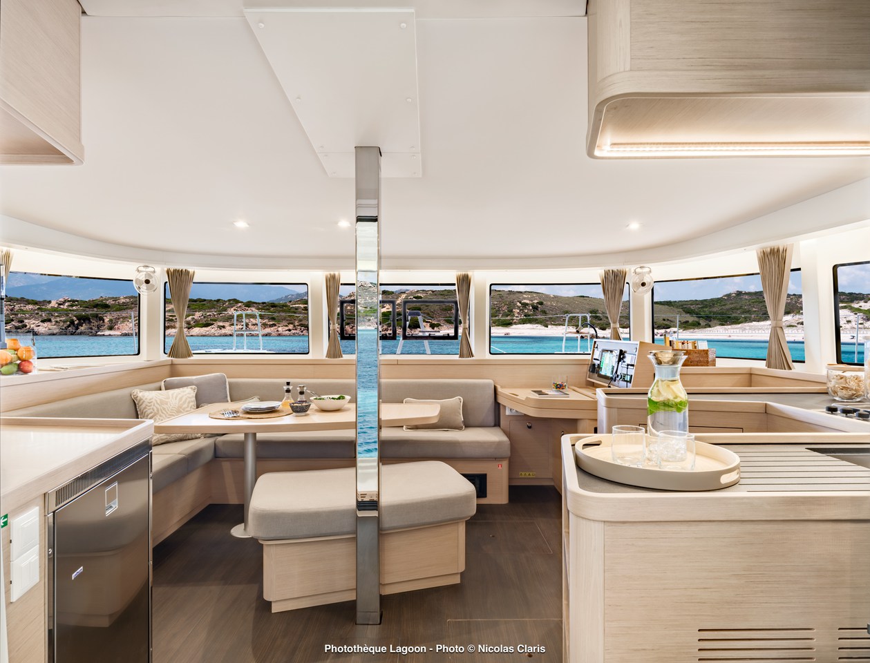 Lagoon 42 - 4 + 2 cab. — photo 14