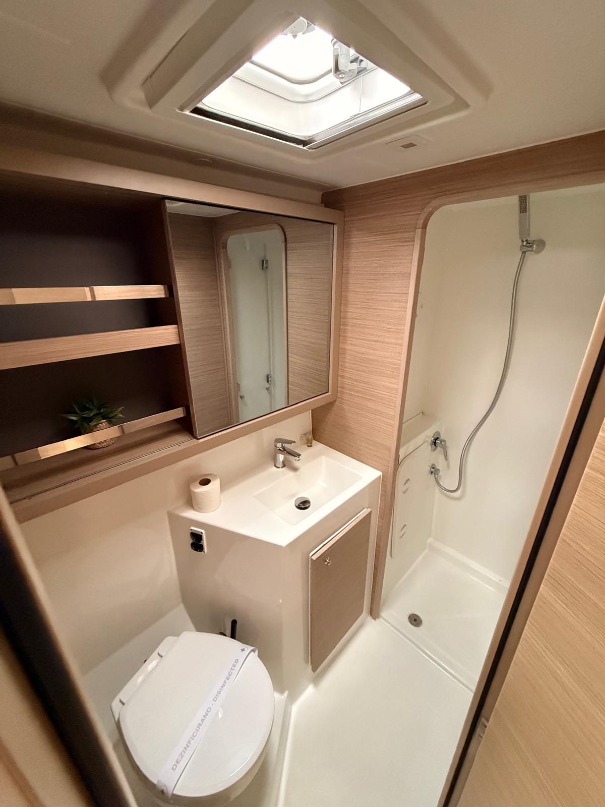 Lagoon 42 - 4 + 2 cab. — photo 8