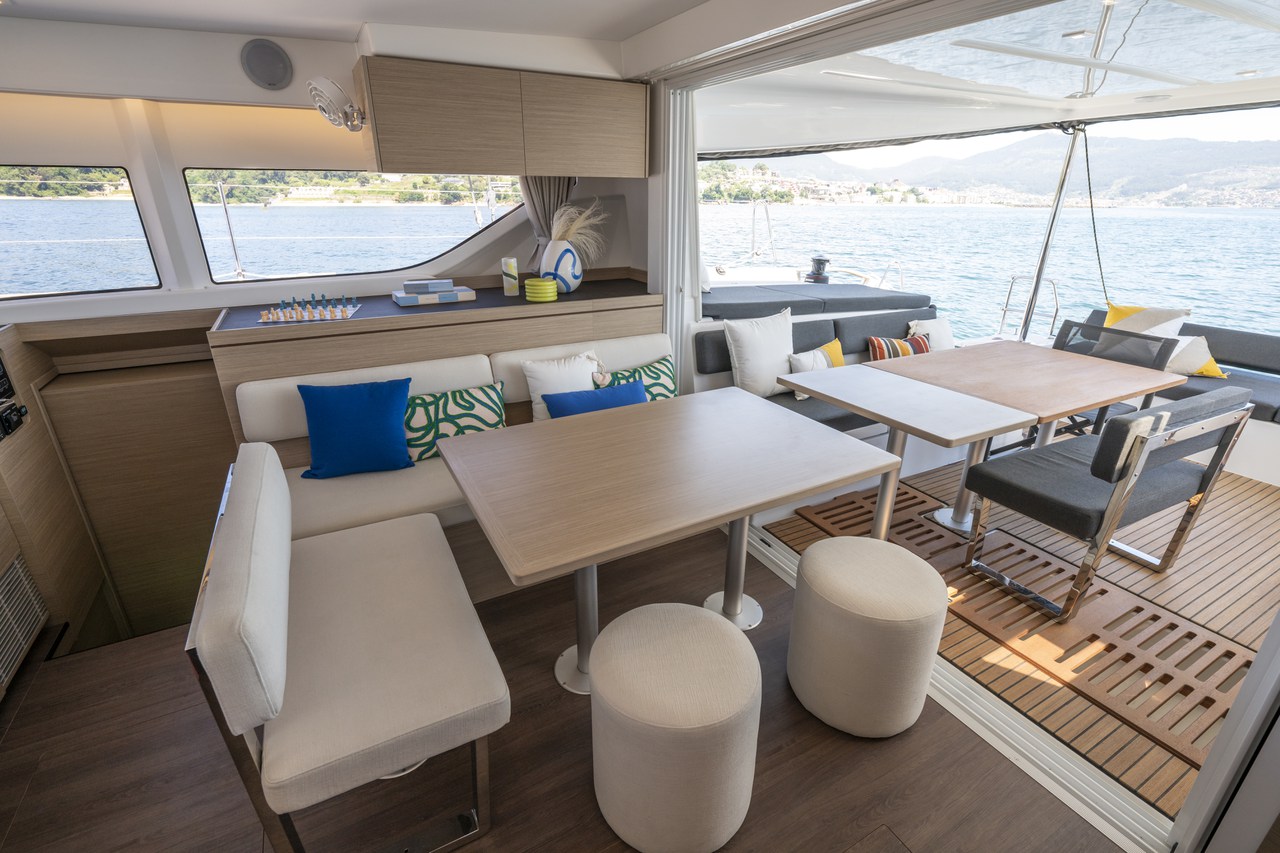 Lagoon 43 - 4 + 2 cab. — photo 18