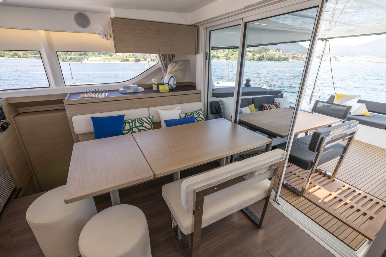 Lagoon 43 - 4 + 2 cab. — photo 19