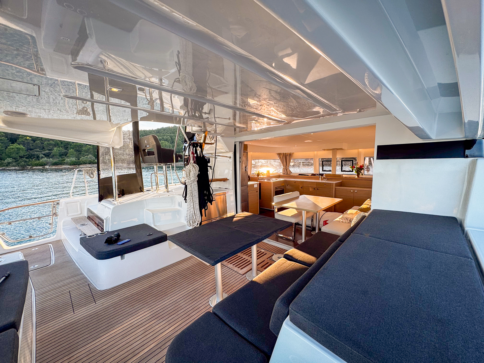 Lagoon 43 - 4 + 2 cab. — photo 16