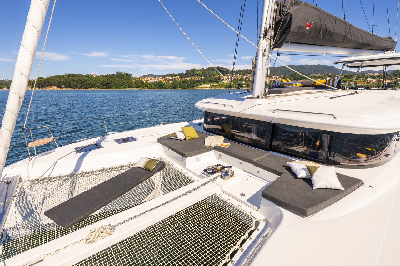 Lagoon 43 - 4 + 2 cab. — photo 2