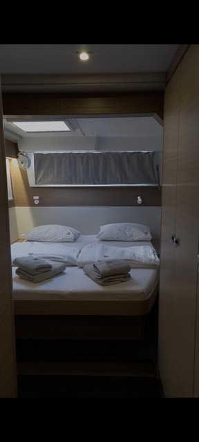 Lagoon 43 - 4 + 2 cab. — photo 18