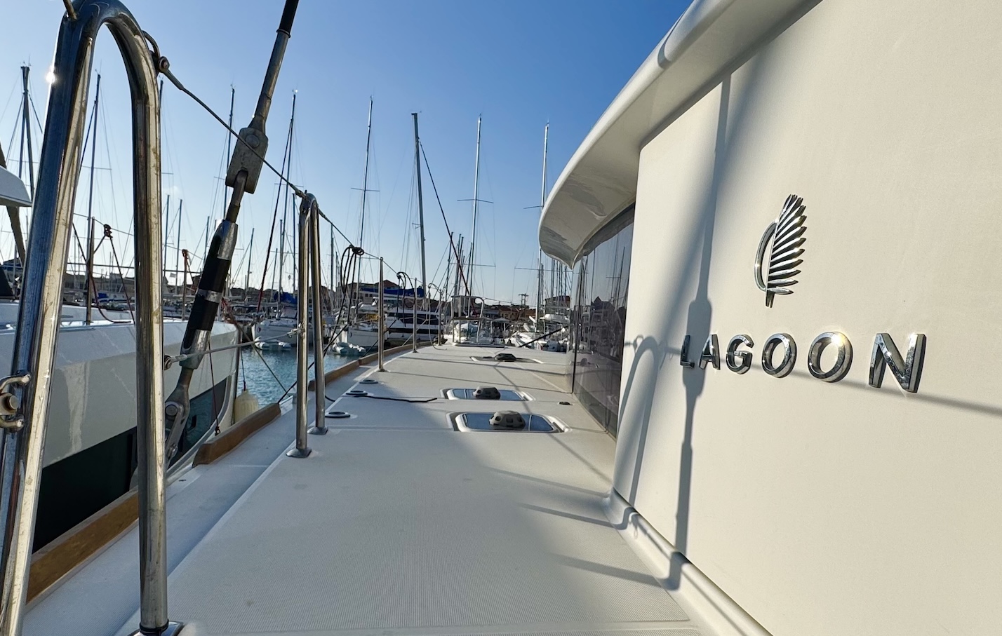 Lagoon 450 F - 4 + 1 cab. — photo 7