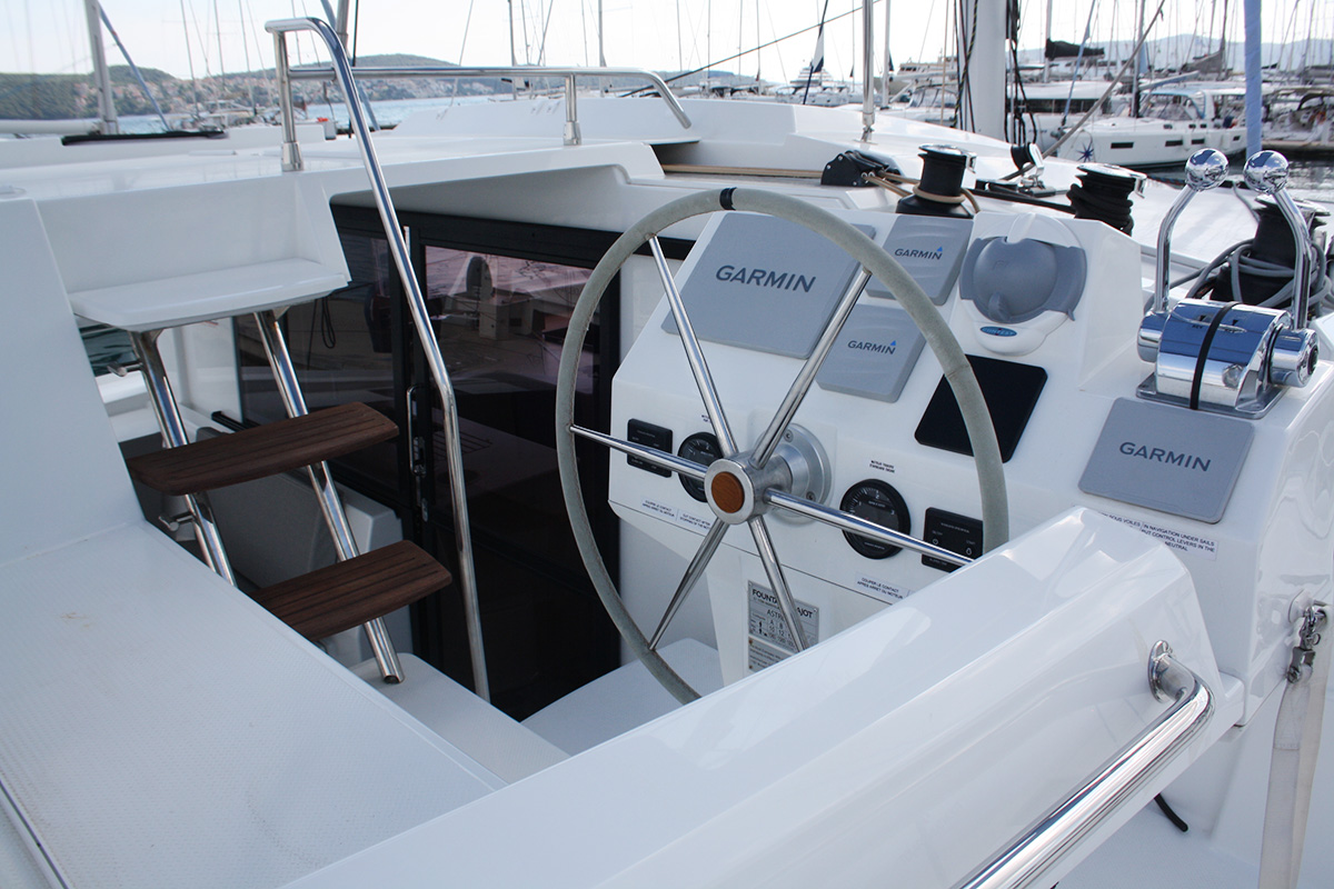 Fountaine Pajot Astrea 42 — photo 4