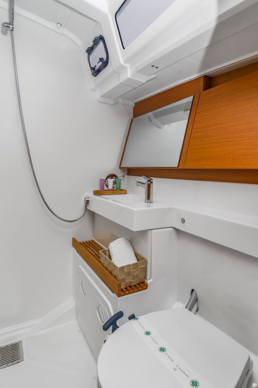 Sun Odyssey 490 - 5 + 1 cab. — photo 25
