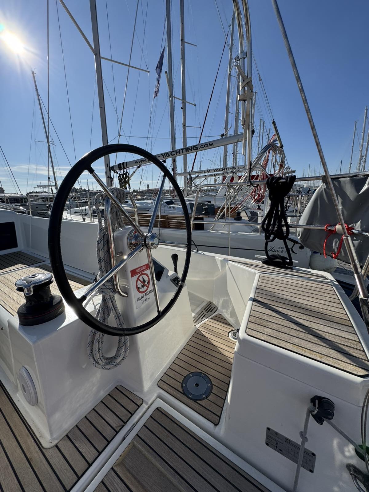 Sun Odyssey 440 - 4 cab. — photo 4