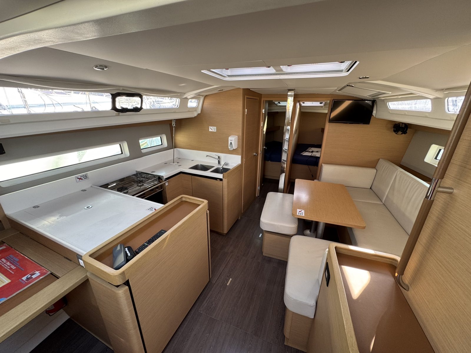 Sun Odyssey 440 - 4 cab. — photo 6