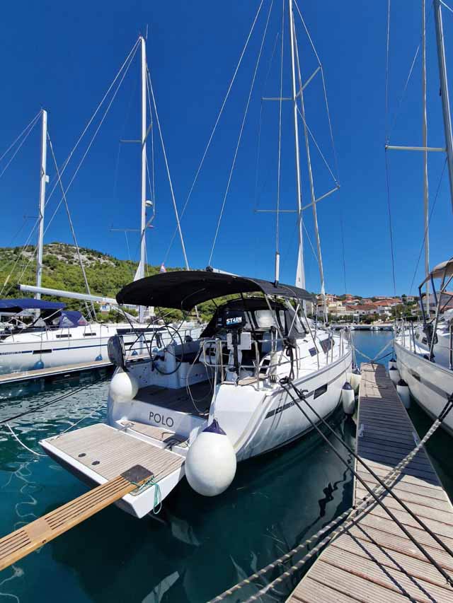 Bavaria Cruiser 37 - 3 cab. — photo 3