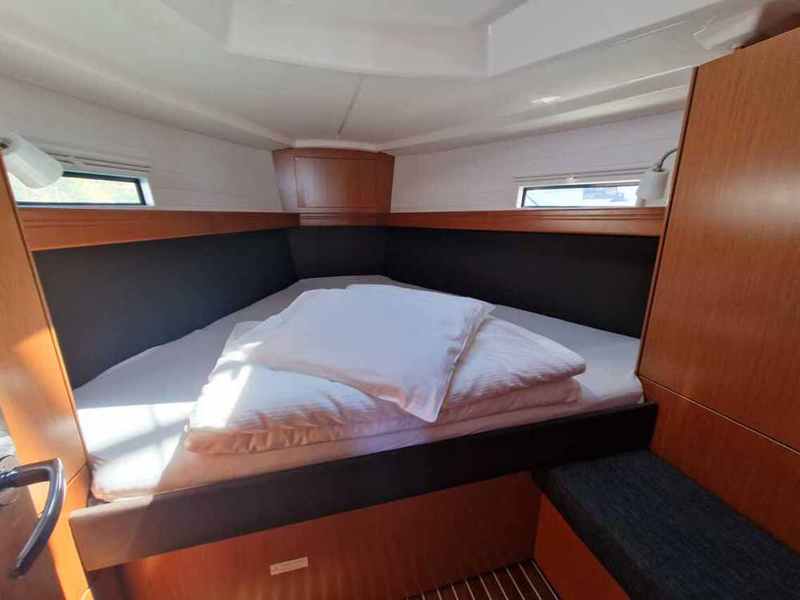 Bavaria Cruiser 37 - 3 cab. — photo 14