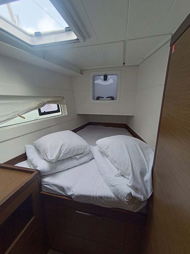 Lagoon 40 - 4 + 2 cab — photo 16