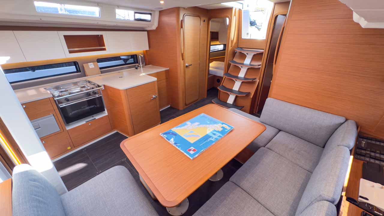 Dufour 41 Performance - 3 cab. — photo 16