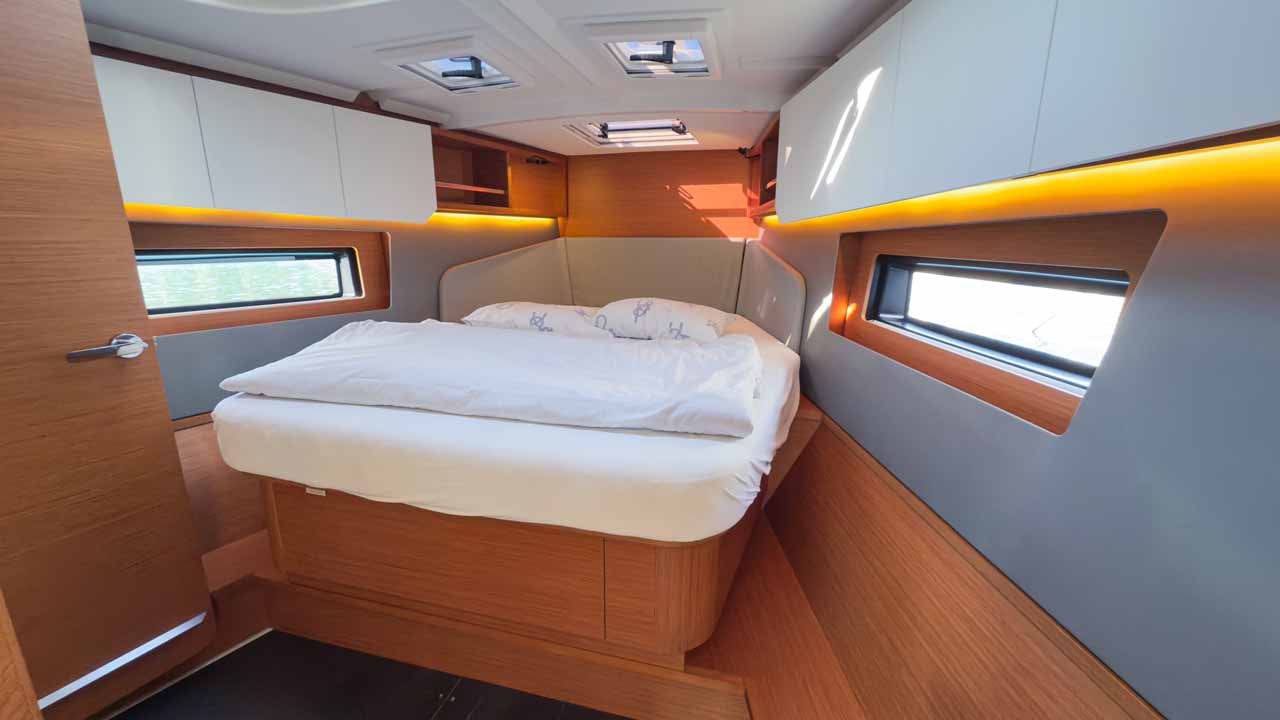 Dufour 41 Performance - 3 cab. — photo 21