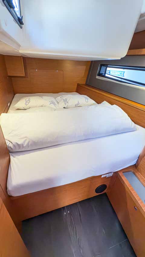 Dufour 41 Performance - 3 cab. — photo 23