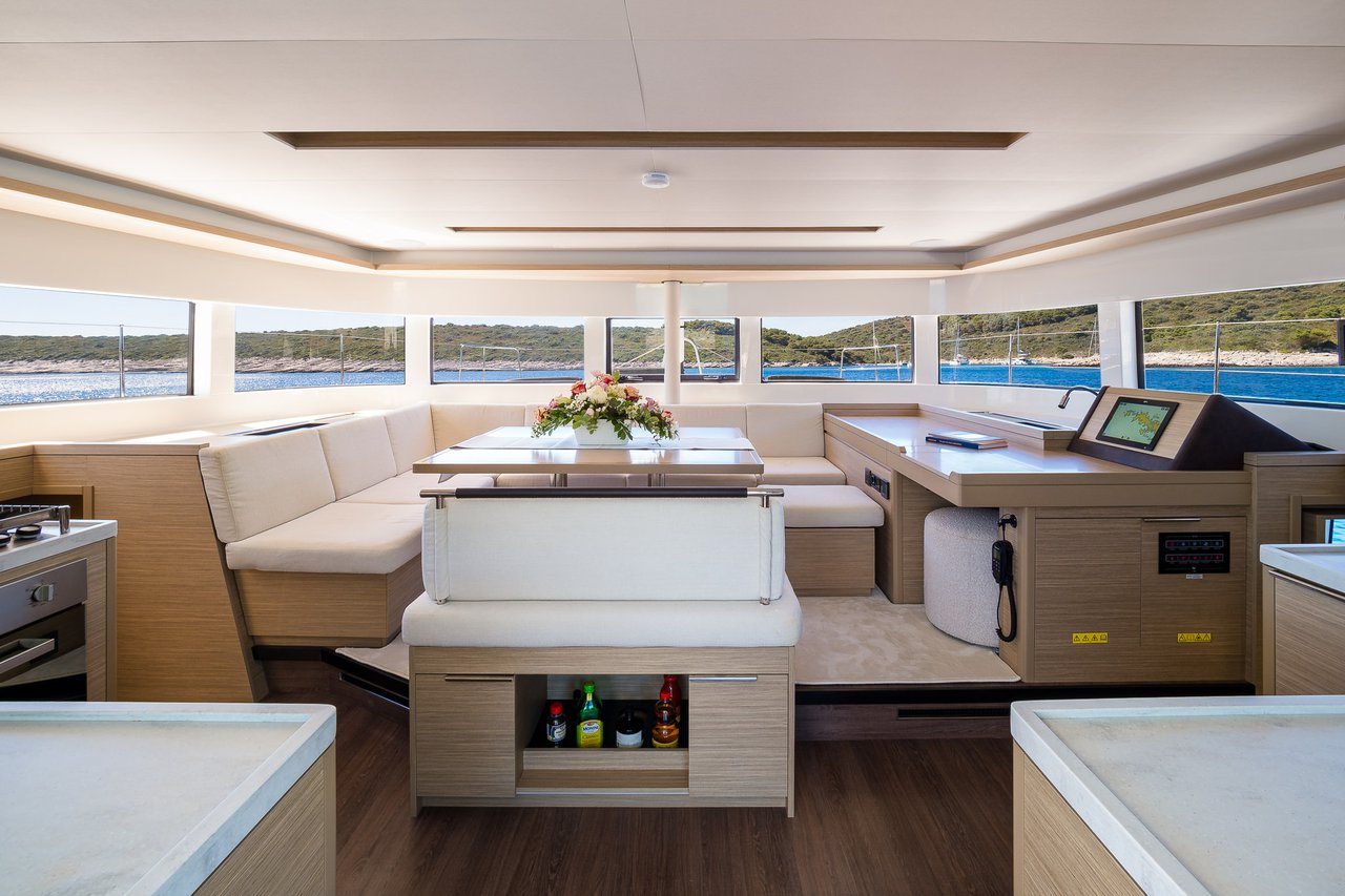 Lagoon 51 OW - 4 + 1 cab. — photo 18