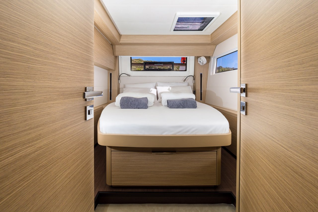 Lagoon 51 OW - 4 + 1 cab. — photo 22