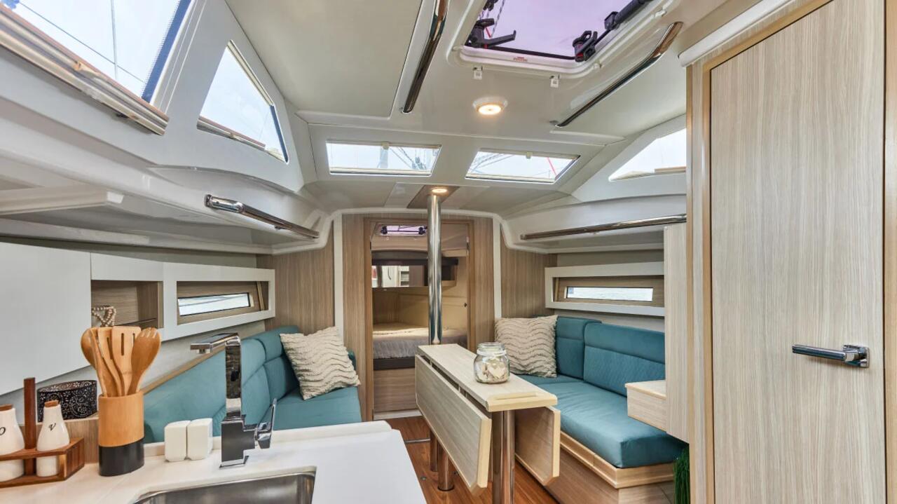 Maxus 35 — photo 5