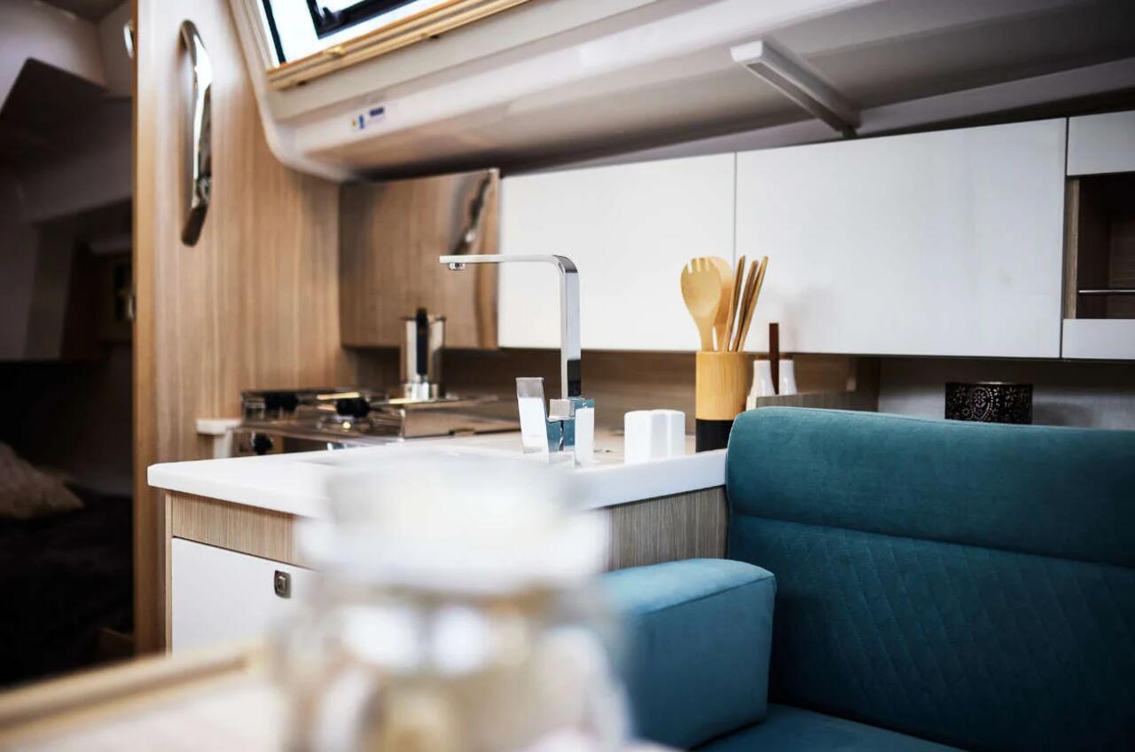 Maxus 35 — photo 7