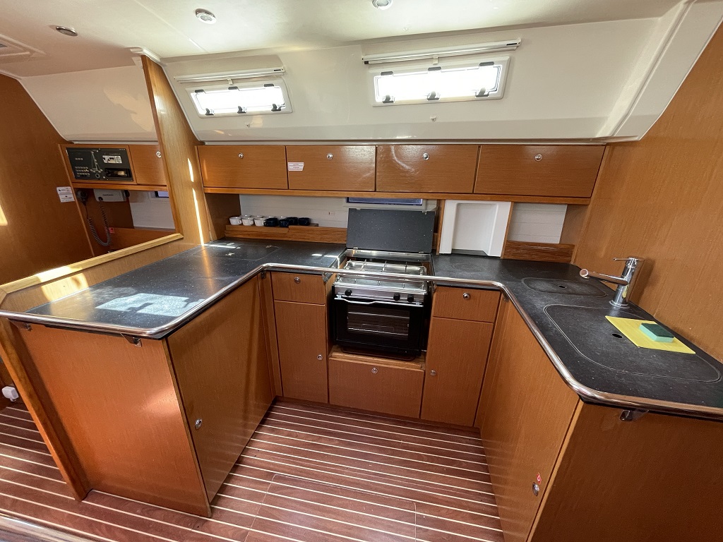 Bavaria Cruiser 50 — photo 10