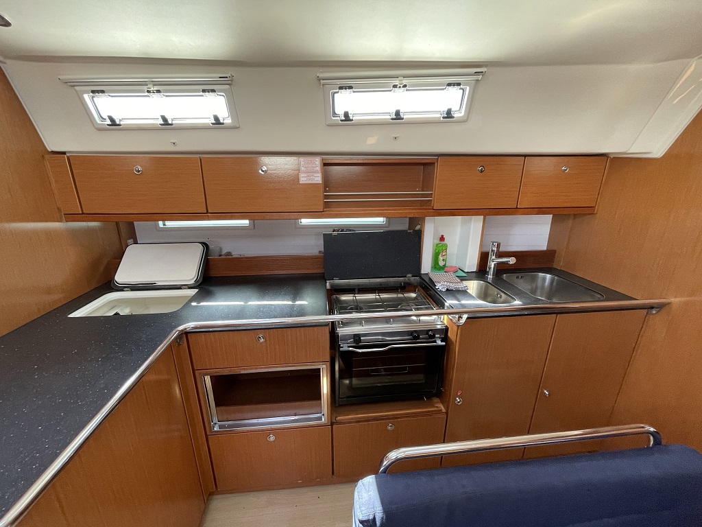 Bavaria Cruiser 45 - 4 cab. — photo 7