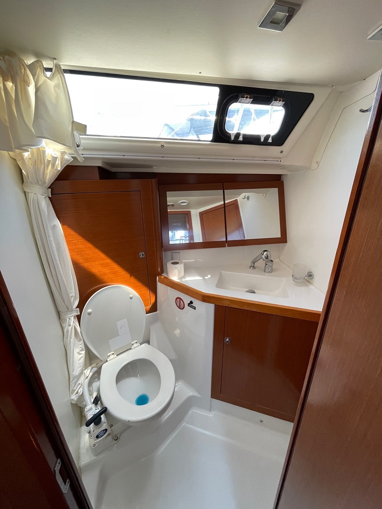 Oceanis 45 - 4 cab. — photo 26