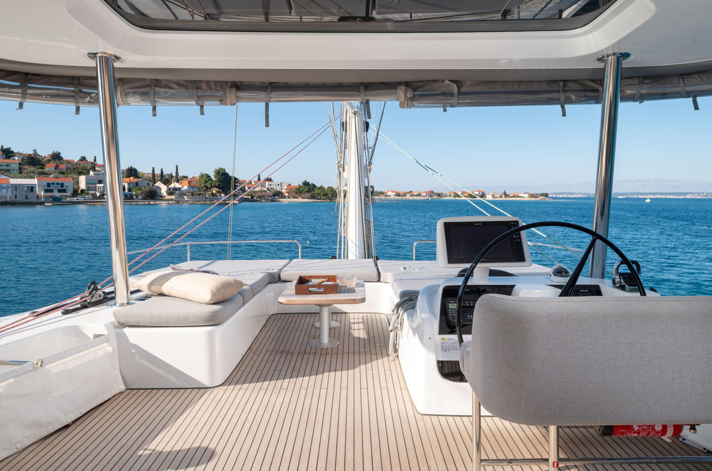 Lagoon 60 - 4 + 2 cab. — photo 27