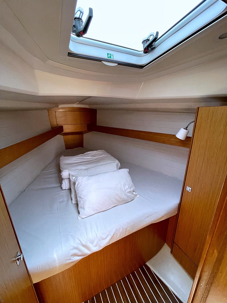 Bavaria Cruiser 33 — photo 14