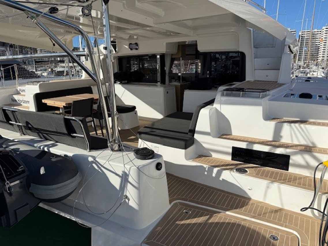Lagoon 46 - 4 + 1 cab. — photo 8
