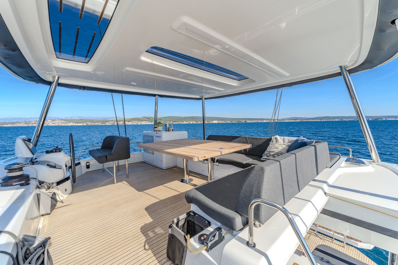 Lagoon 55 - 5 + 2 cab. — photo 14
