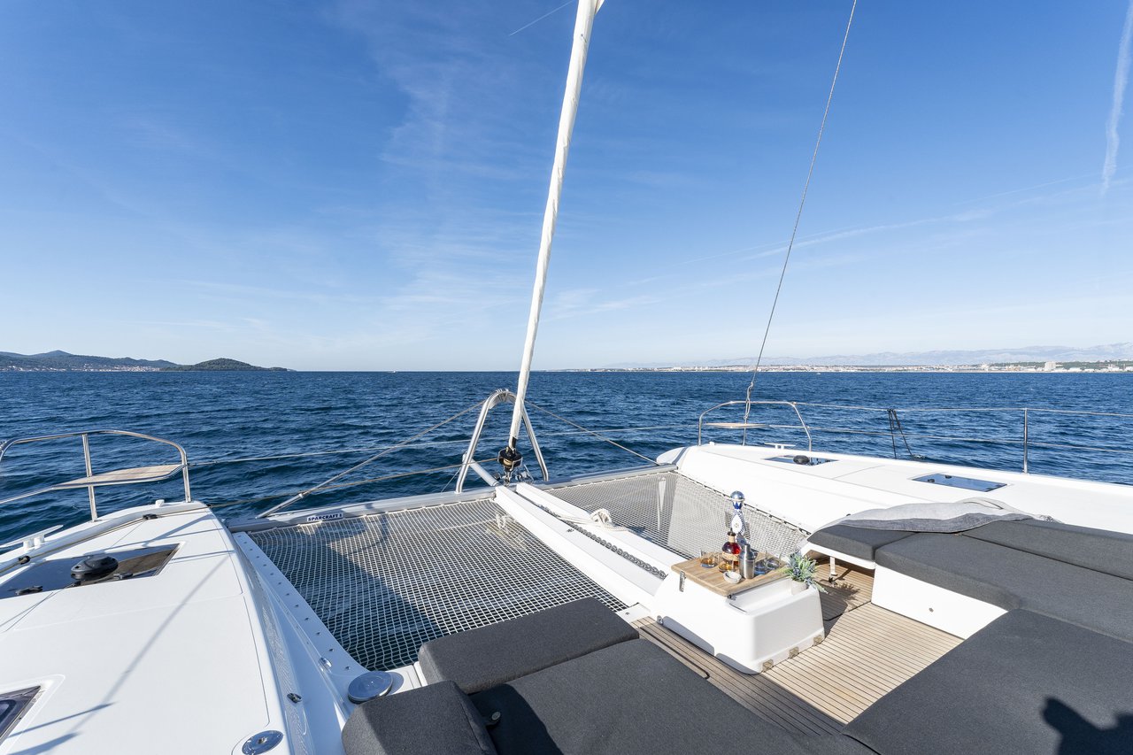 Lagoon 55 - 5 + 2 cab. — photo 18
